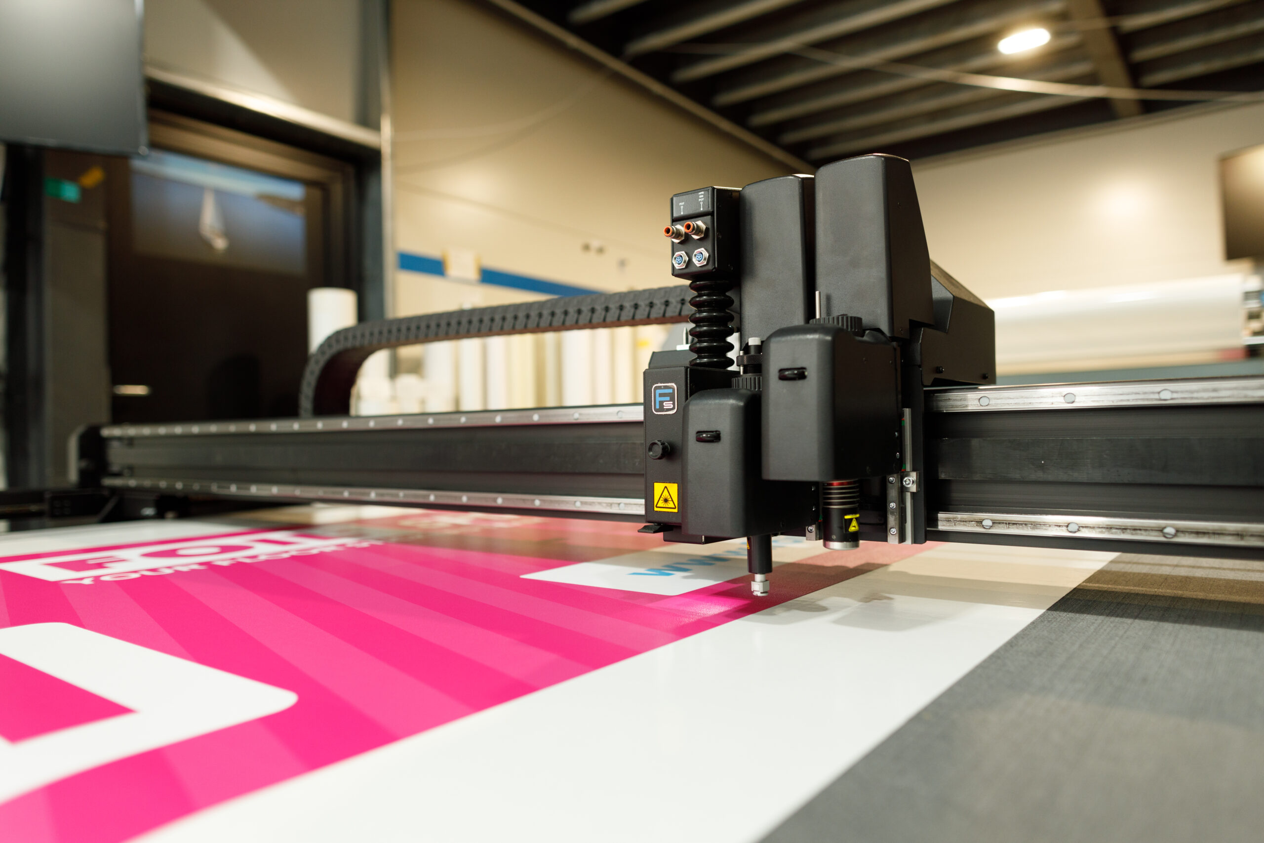 foil2Sport-DruckmaschineDrucktBanner-plott